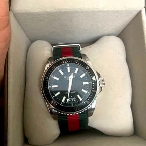 Used gucci watch